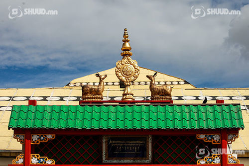 Үс засуулбал эд, эдлэл, идээ, ундаа олно